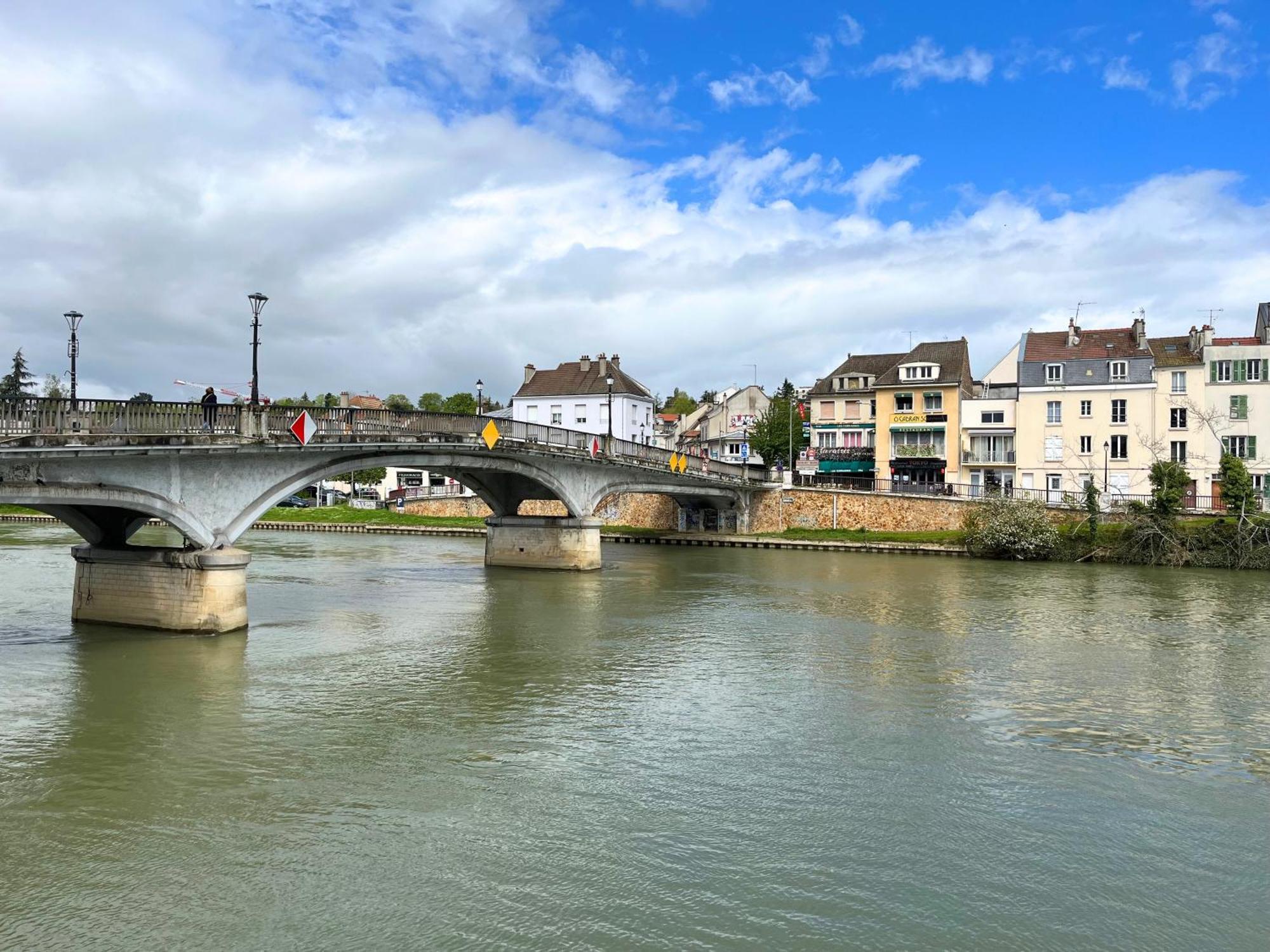 Sweethost - L'Amazone - T2 Proche Gare & Disneyland Lagny Dış mekan fotoğraf